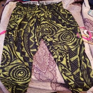 Zumba Beach Baller Harem capri XLovely